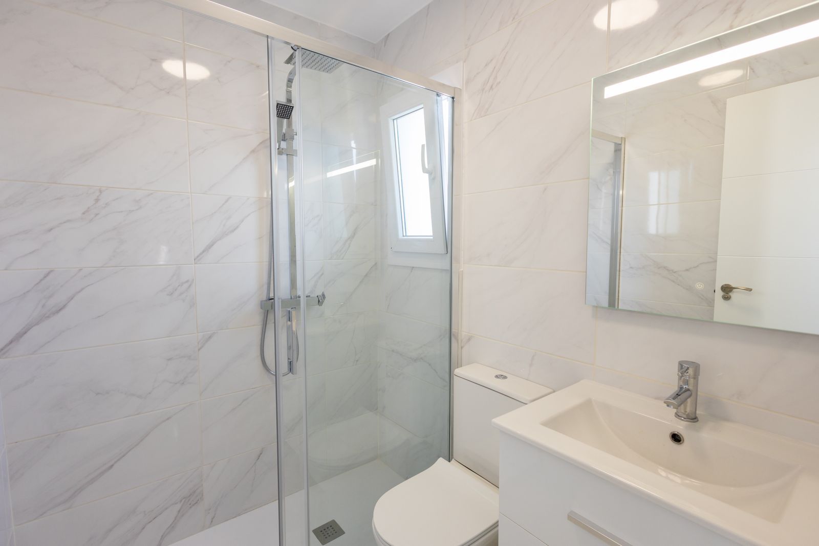 Сasa en Torrevieja, Alicante, España 78 m2 No. 181672