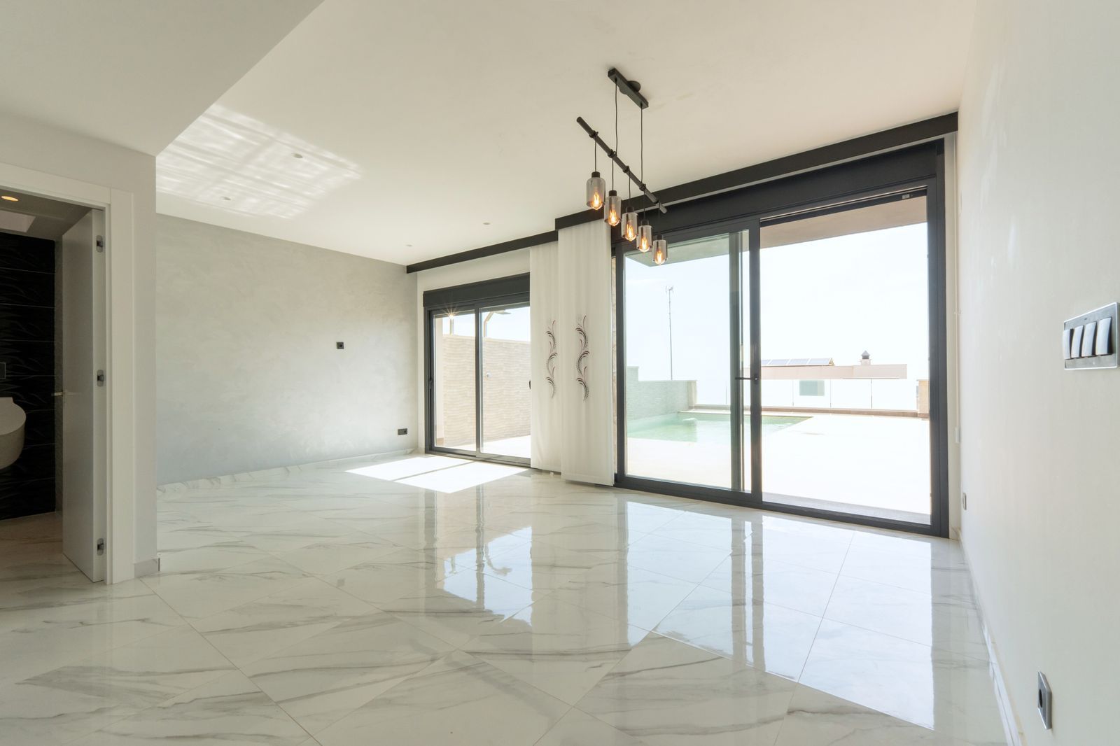 Villa en San Miguel de Salinas, Alicante, España 210 m2 No. 181674
