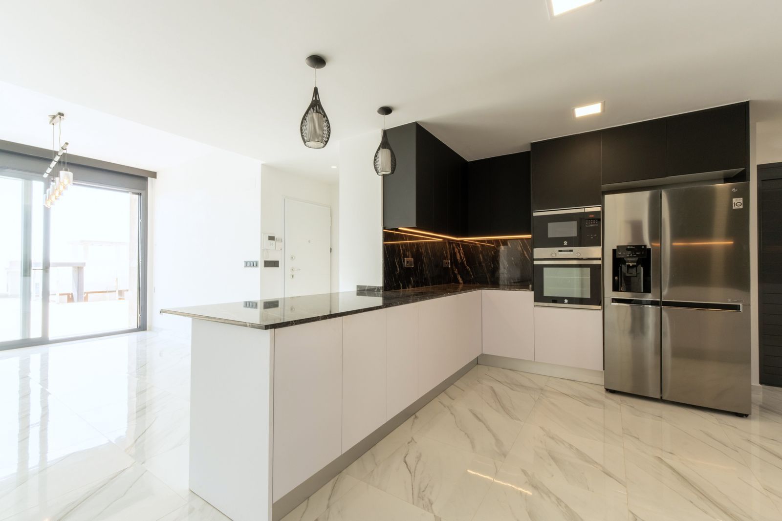 Villa en San Miguel de Salinas, Alicante, España 210 m2 No. 181674