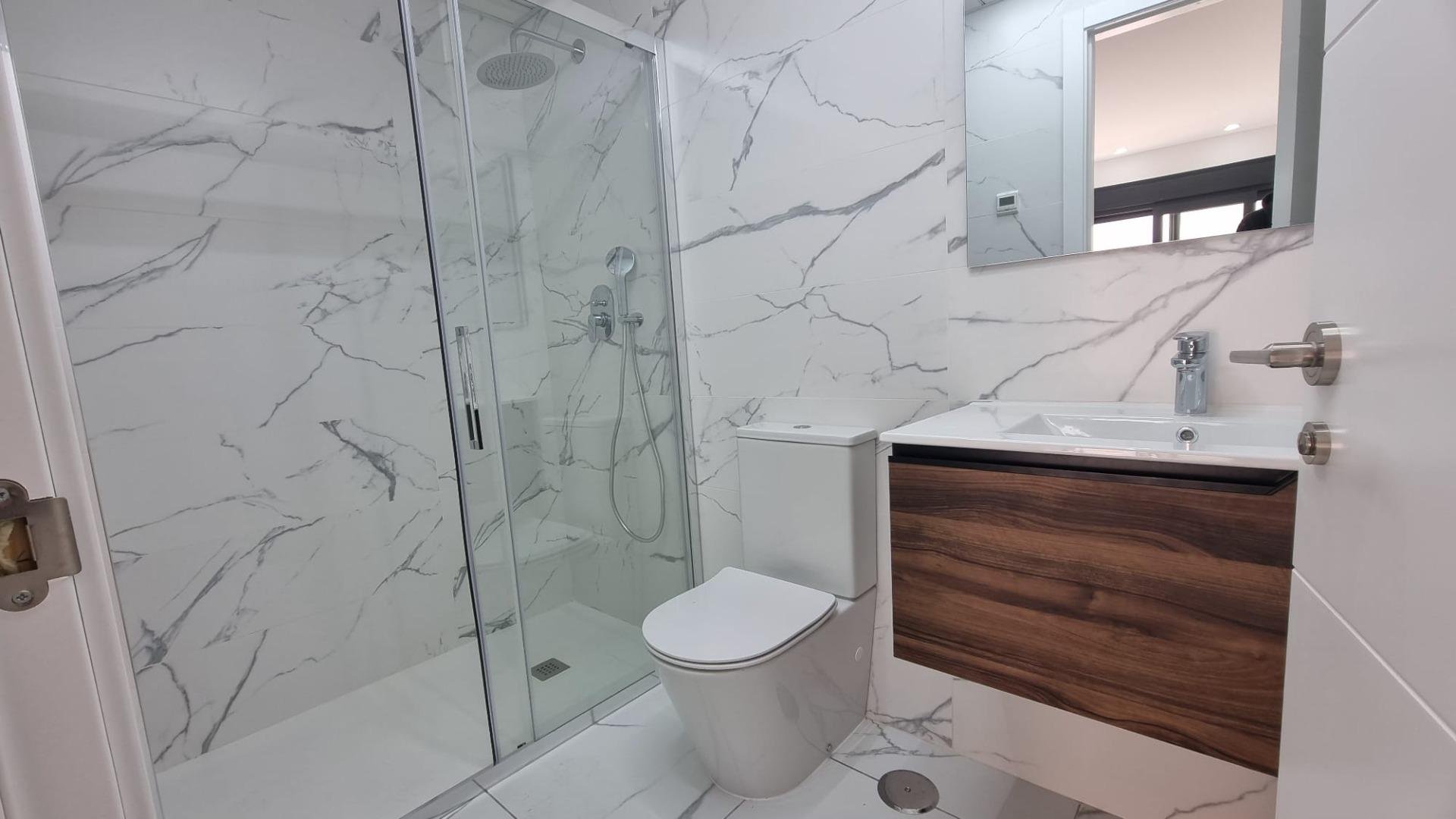 Apartamento en Torrevieja, Alicante, España 3 dormitorios, 108 m2 No. 109440