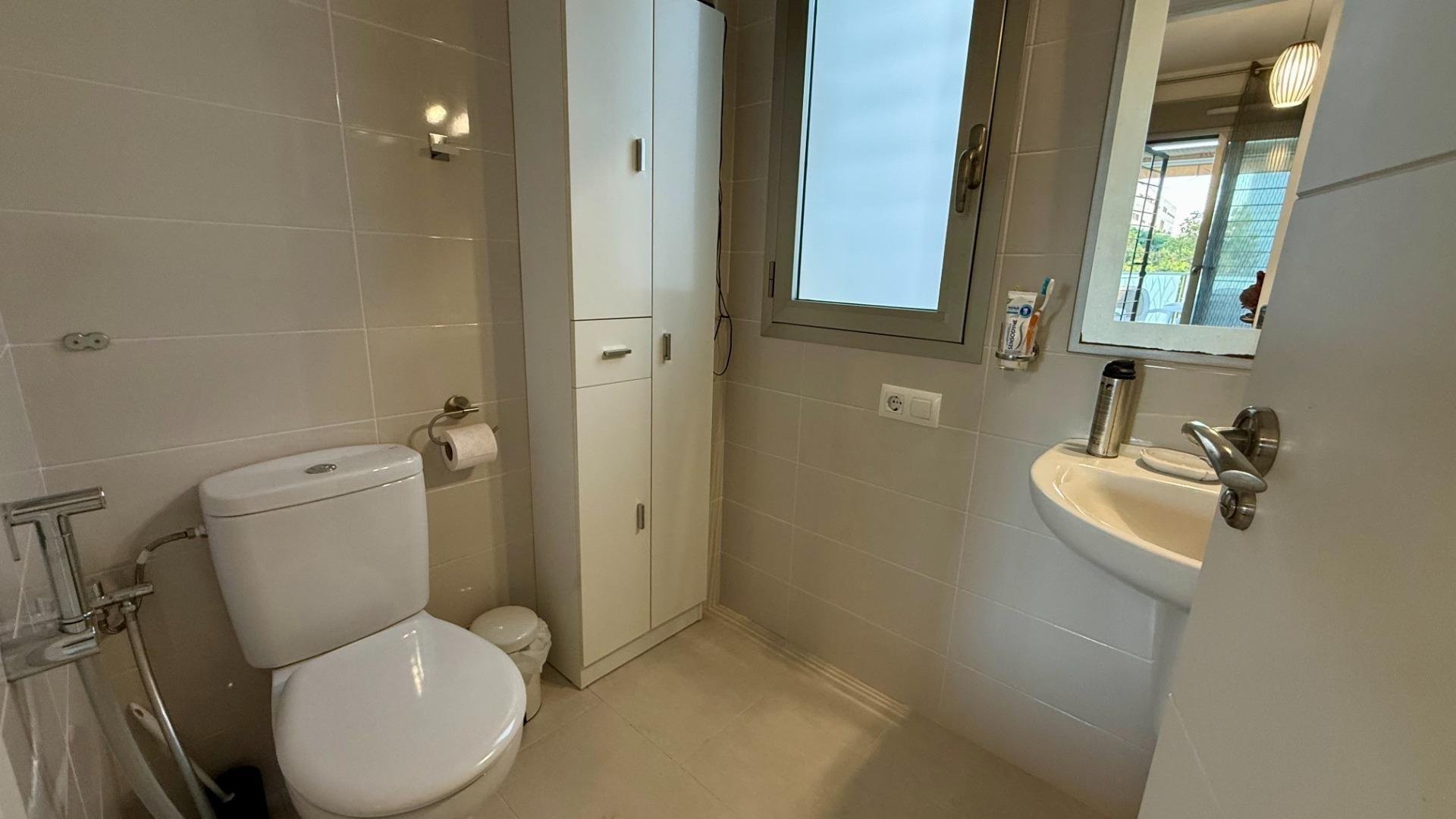 Apartamento en Torrevieja, Alicante, España 3 dormitorios, 99 m2 No. 144362