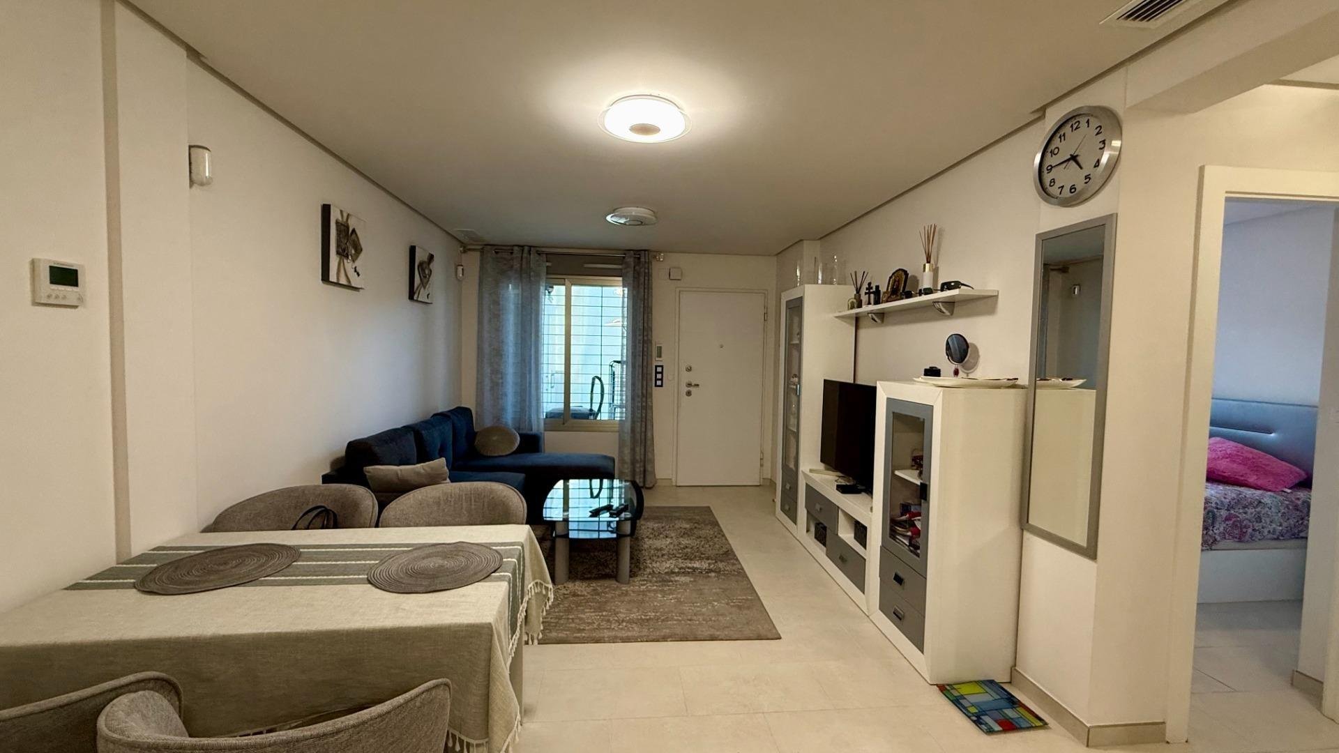 Apartamento en Torrevieja, Alicante, España 3 dormitorios, 99 m2 No. 144362