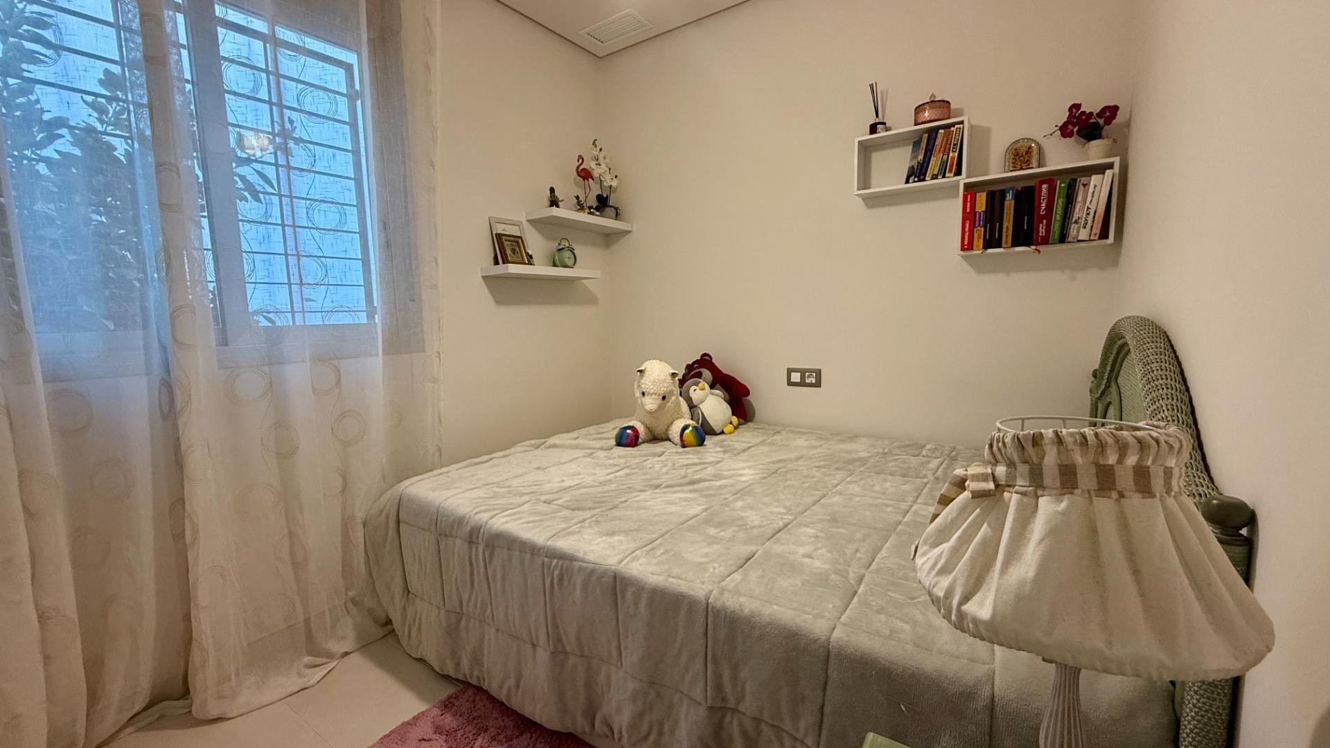 Apartamento en Torrevieja, Alicante, España 3 dormitorios, 99 m2 No. 144362