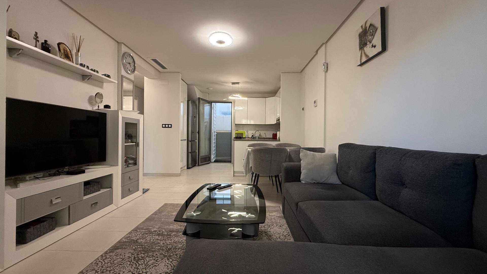 Apartamento en Torrevieja, Alicante, España 3 dormitorios, 99 m2 No. 144362
