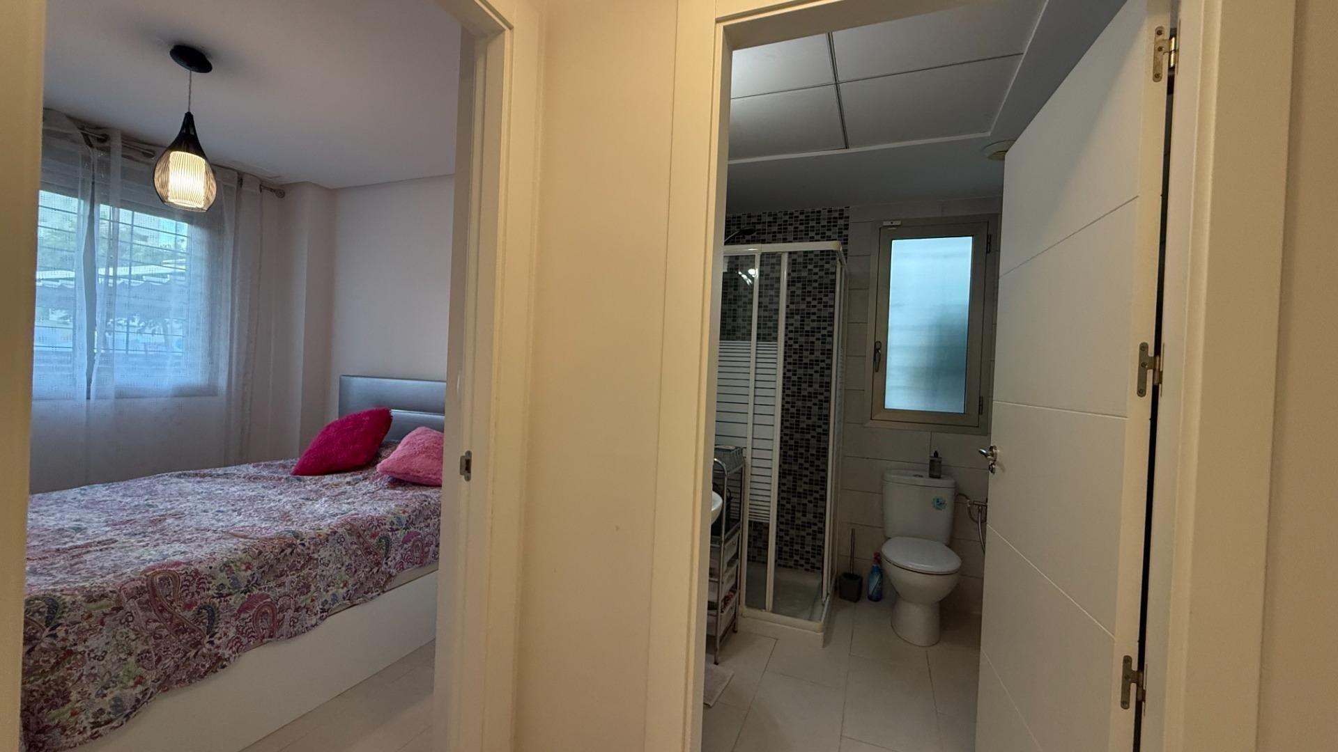 Apartamento en Torrevieja, Alicante, España 3 dormitorios, 99 m2 No. 144362