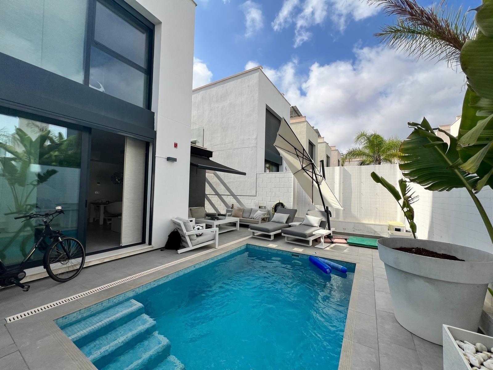 Villa in Alicante, Spanien 3 Schlafzimmer, 103.11 m2 Nr. 178264