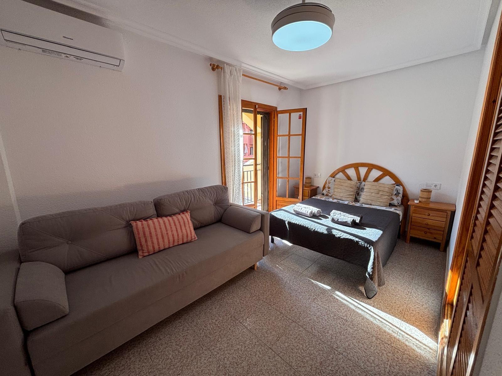 Apartment à Torrevieja, Alicante, Espagne 1 chambre, 76.01 m2 No. 178265