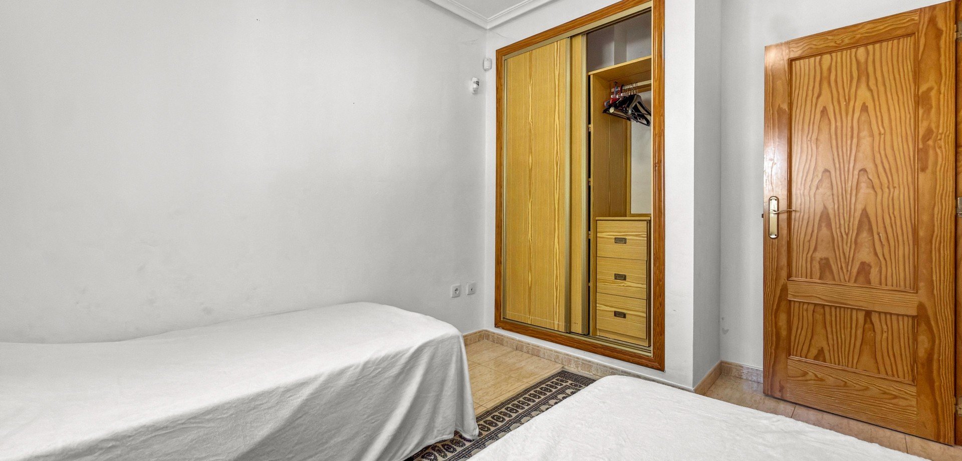 Apartamento en Alicante, España 3 dormitorios, 102 m2 No. 189471