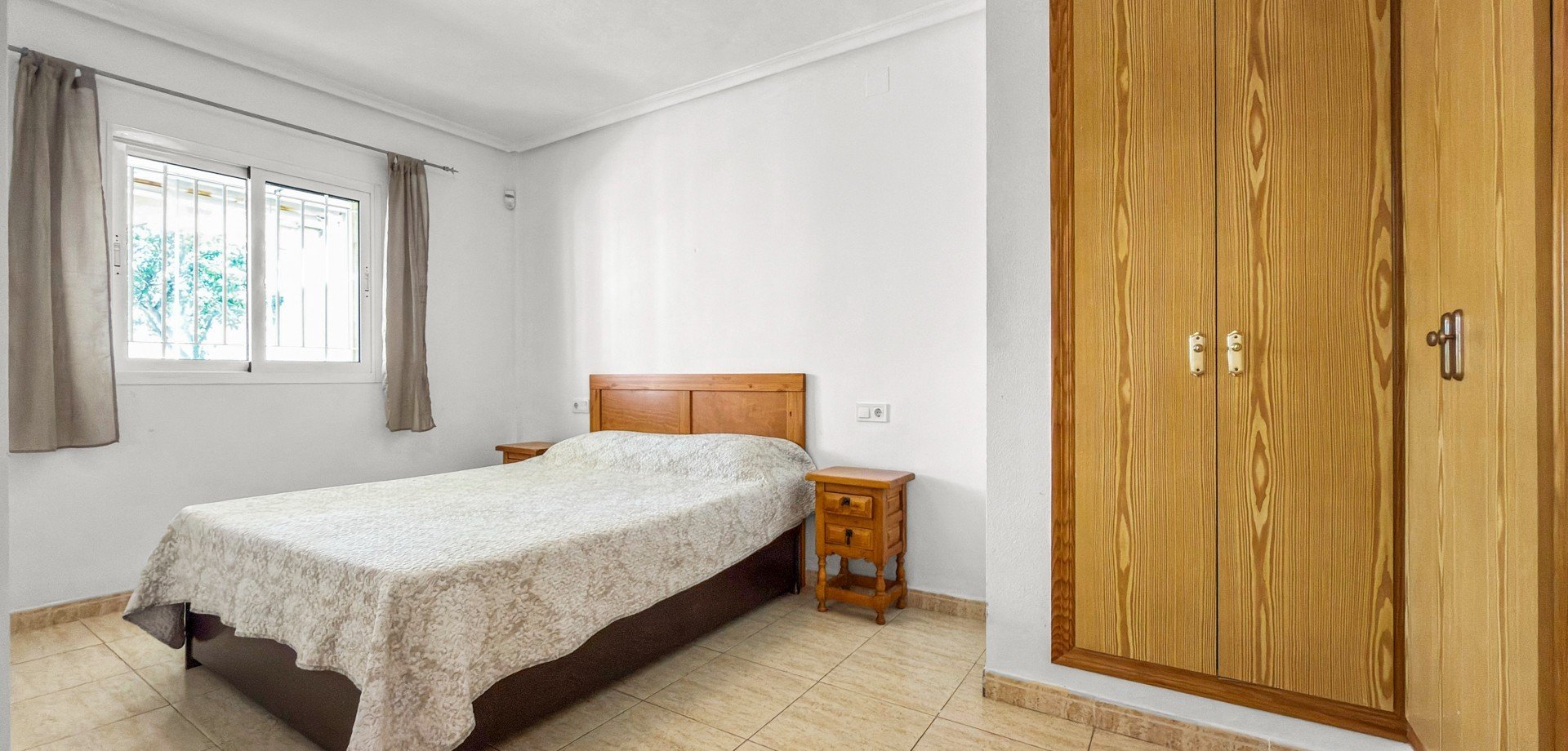 Apartamento en Alicante, España 3 dormitorios, 102 m2 No. 189471