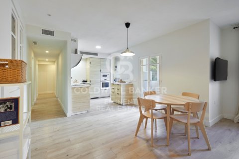 Apartament w Barcelona, Hiszpania 4 sypialnie,  nr 157178
