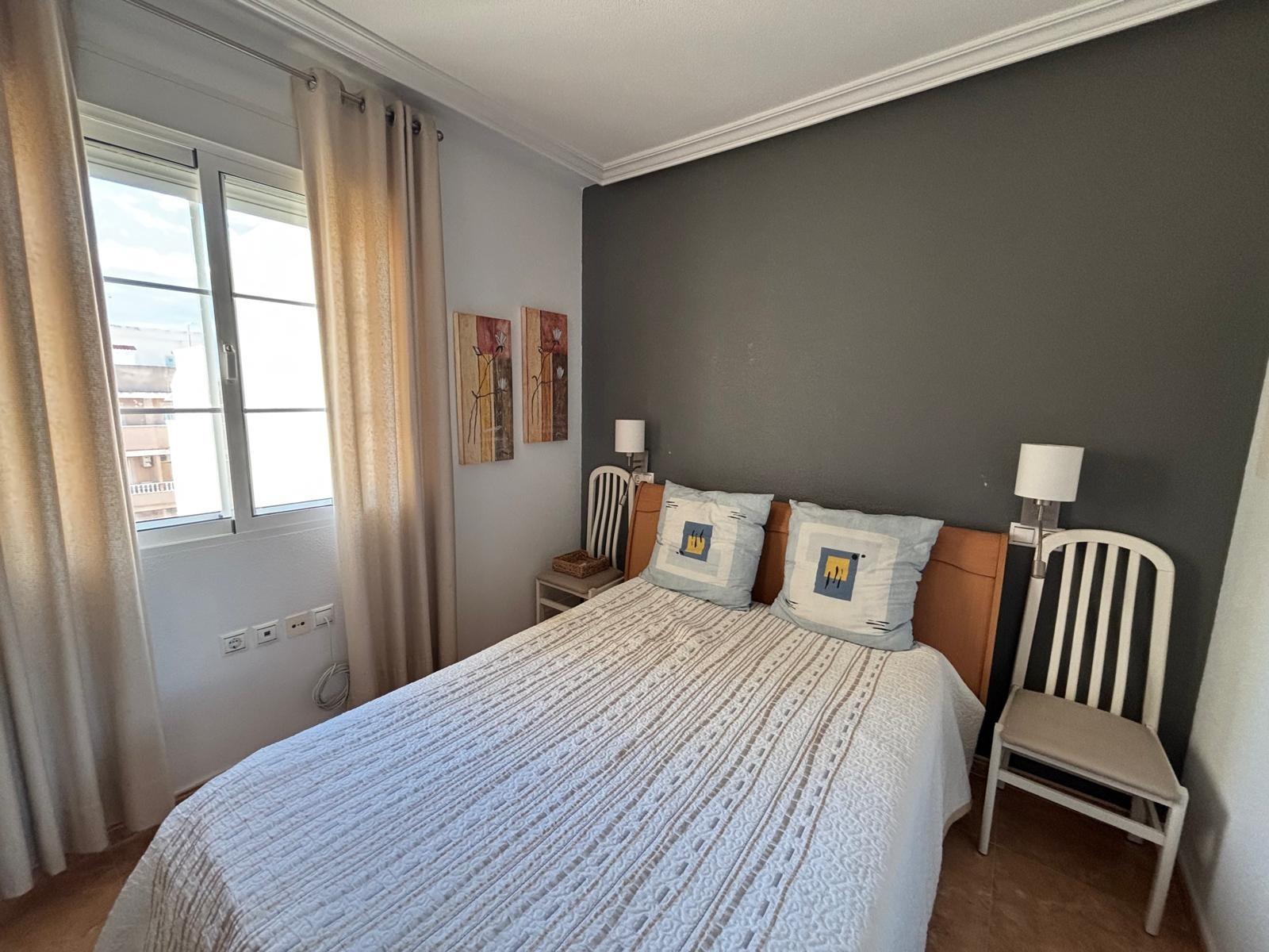 Apartment à Torrevieja, Alicante, Espagne 3 chambres, 95 m2 No. 156092