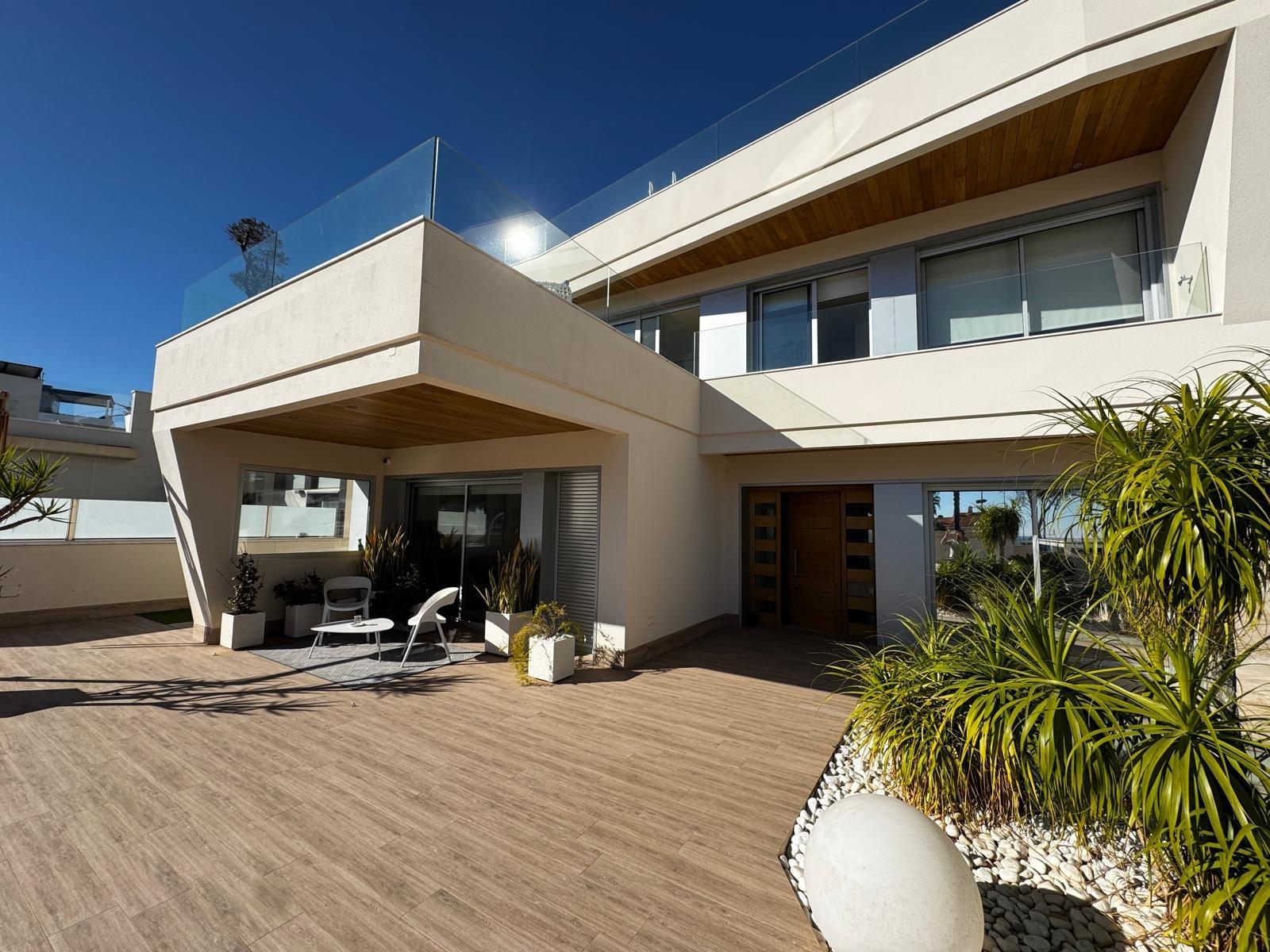 Villa à Dehesa De Campoamor, Alicante, Espagne 4 chambres, 349 m2 No. 195262