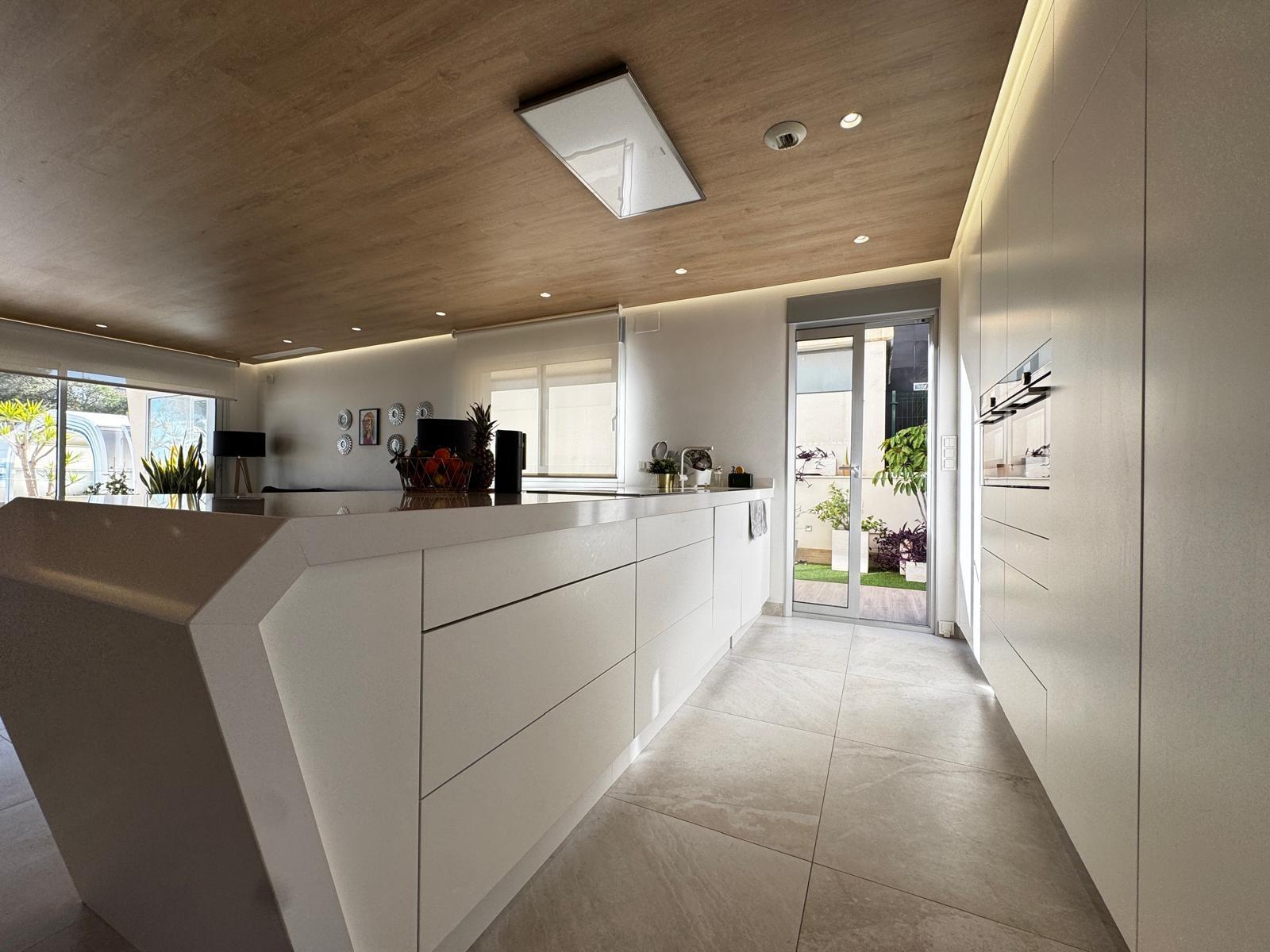 Villa à Dehesa De Campoamor, Alicante, Espagne 4 chambres, 349 m2 No. 195262