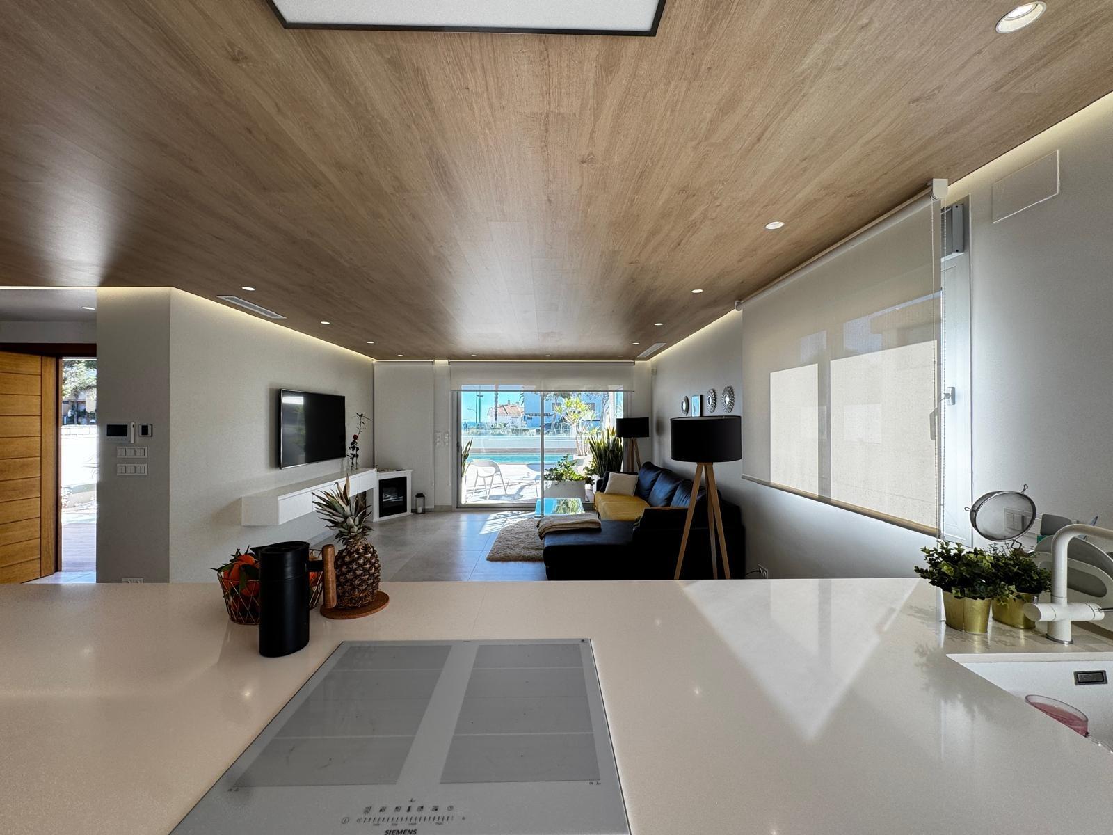 Villa à Dehesa De Campoamor, Alicante, Espagne 4 chambres, 349 m2 No. 195262