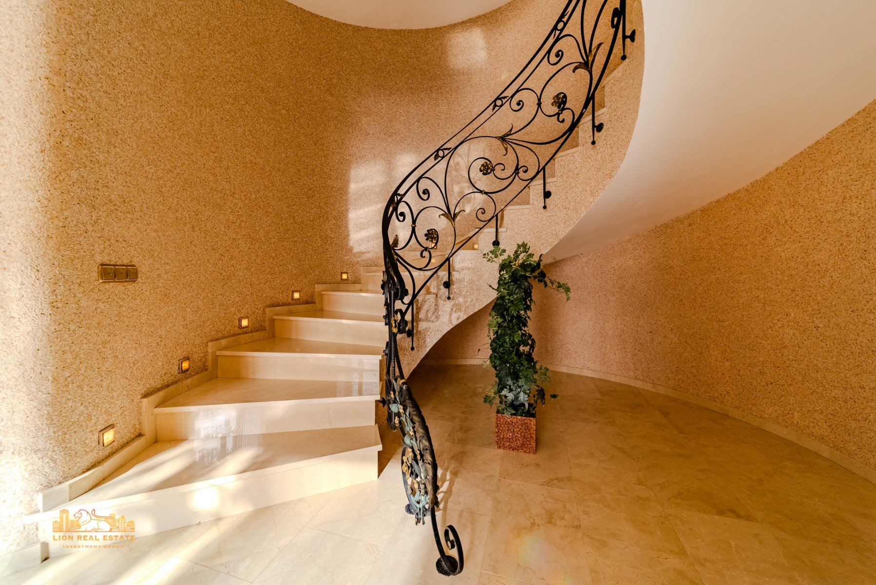 Villa in Altea, Alicante, Spain 5 bedrooms, 800 sq.m. No. 136743