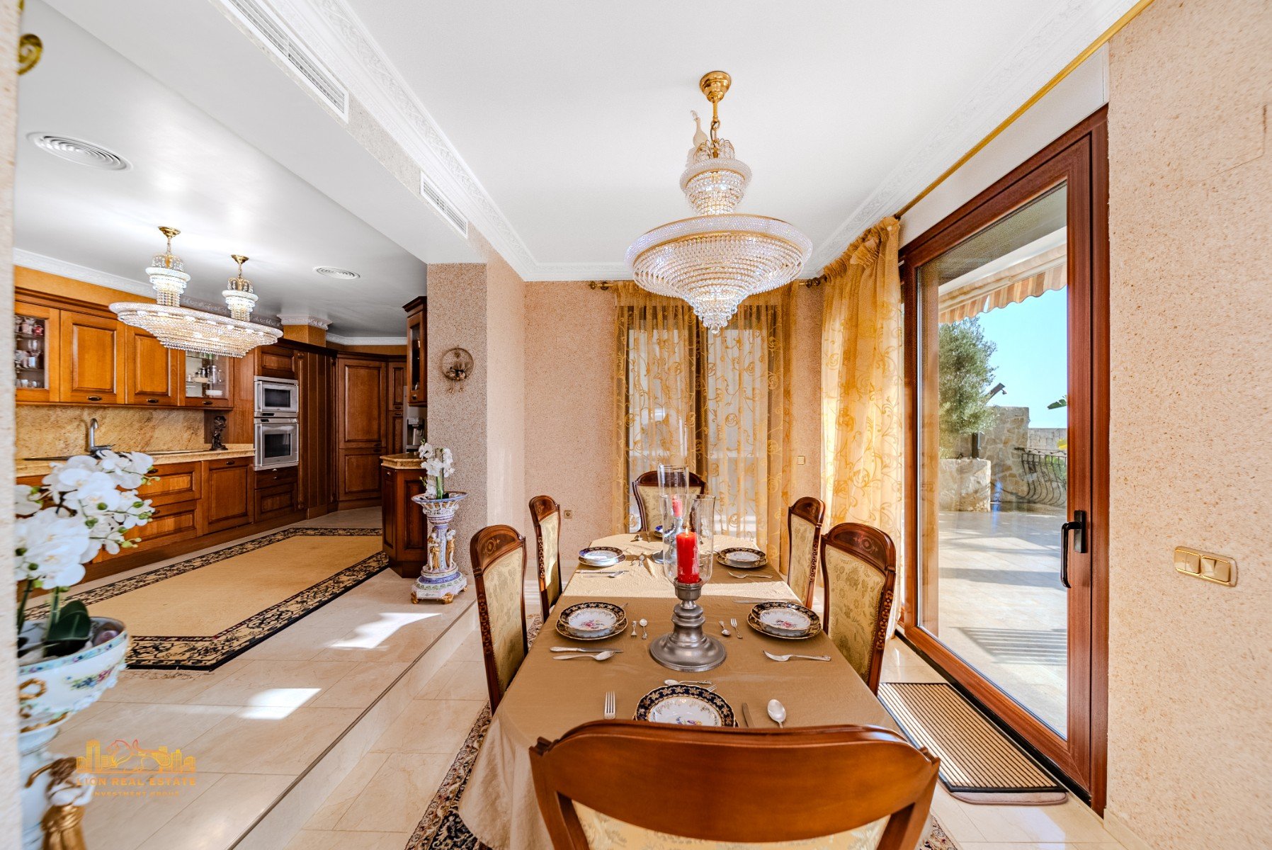 Villa in Altea, Alicante, Spain 5 bedrooms, 800 sq.m. No. 136743