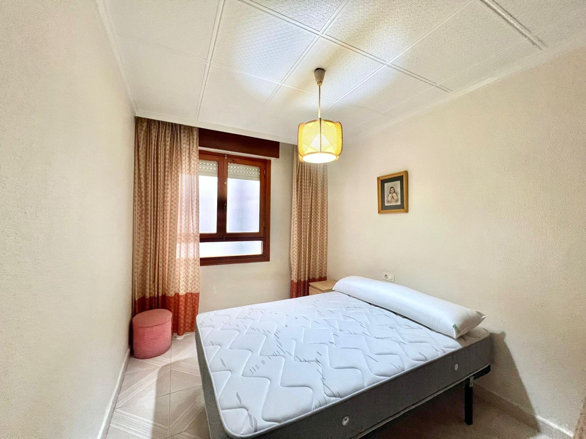 Appartamento a Torrevieja, Alicante, Spagna 3 camere da letto, 90 mq. N° 166014