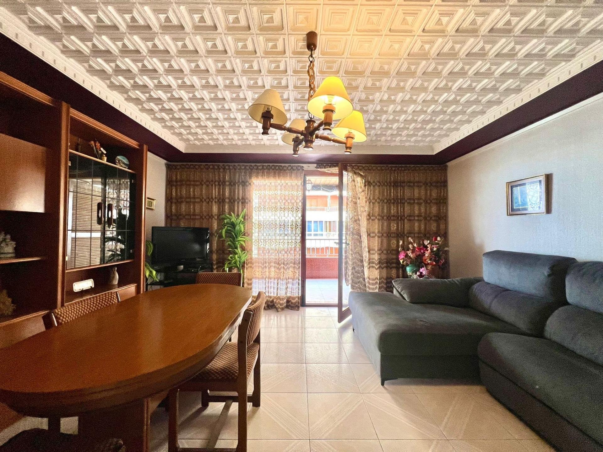 Appartamento a Torrevieja, Alicante, Spagna 3 camere da letto, 90 mq. N° 166014