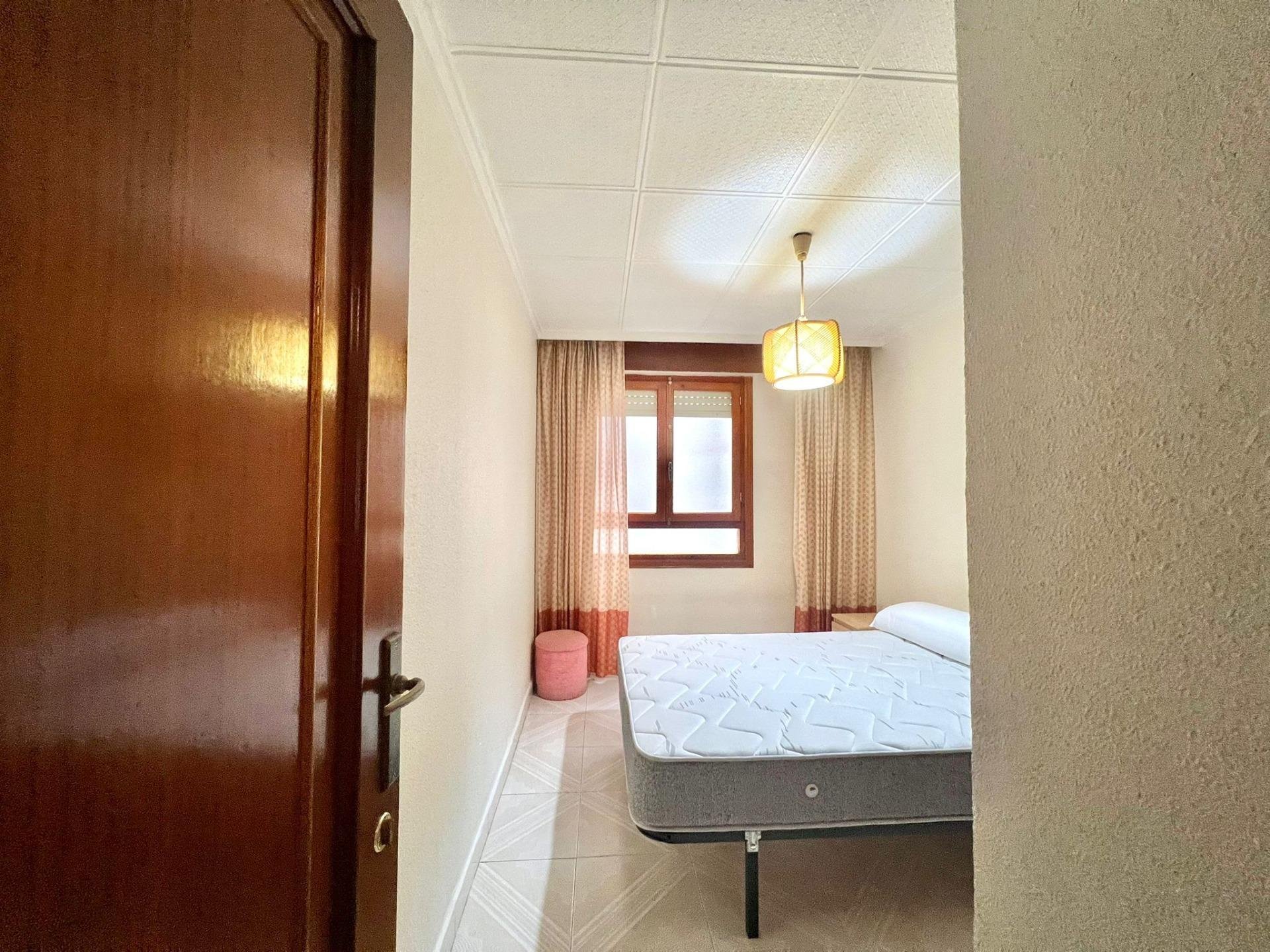 Appartamento a Torrevieja, Alicante, Spagna 3 camere da letto, 90 mq. N° 166014