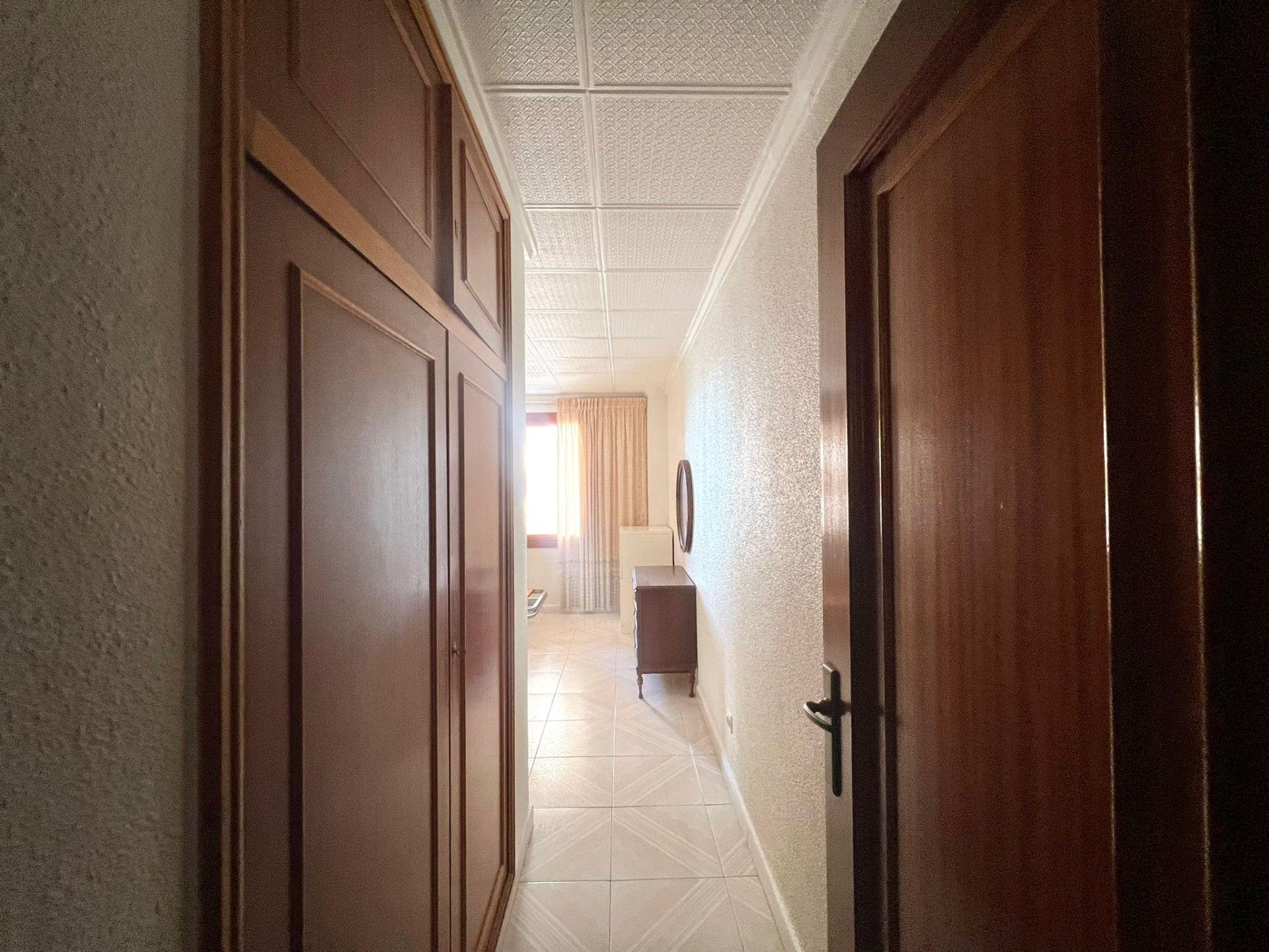 Appartamento a Torrevieja, Alicante, Spagna 3 camere da letto, 90 mq. N° 166014