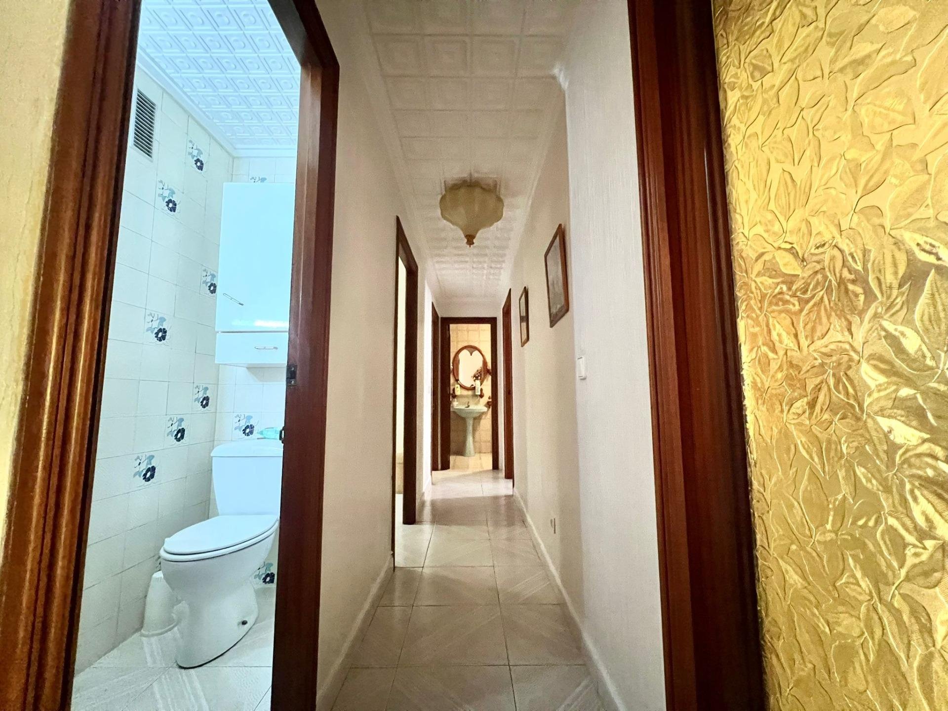 Appartamento a Torrevieja, Alicante, Spagna 3 camere da letto, 90 mq. N° 166014