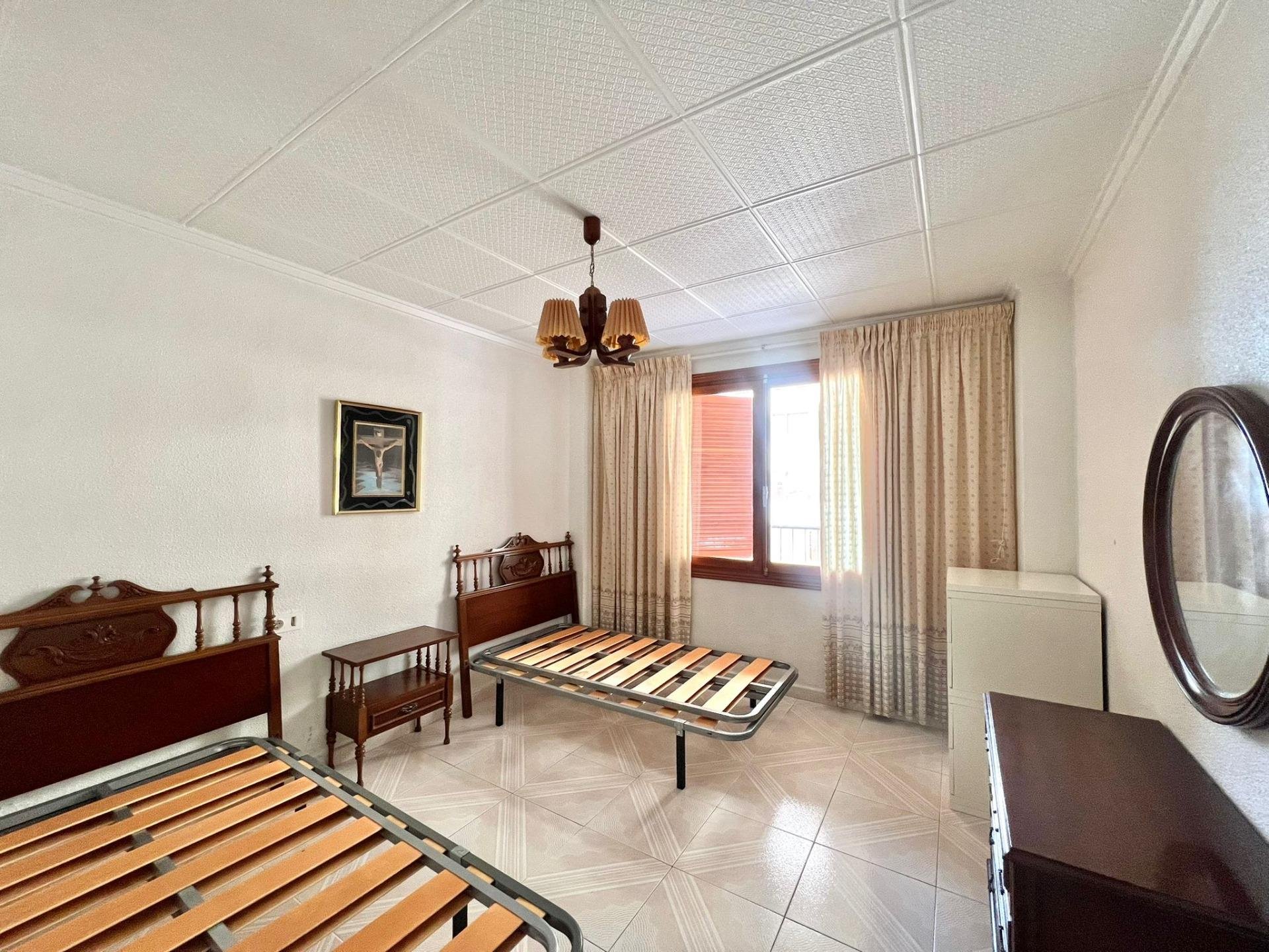Appartamento a Torrevieja, Alicante, Spagna 3 camere da letto, 90 mq. N° 166014