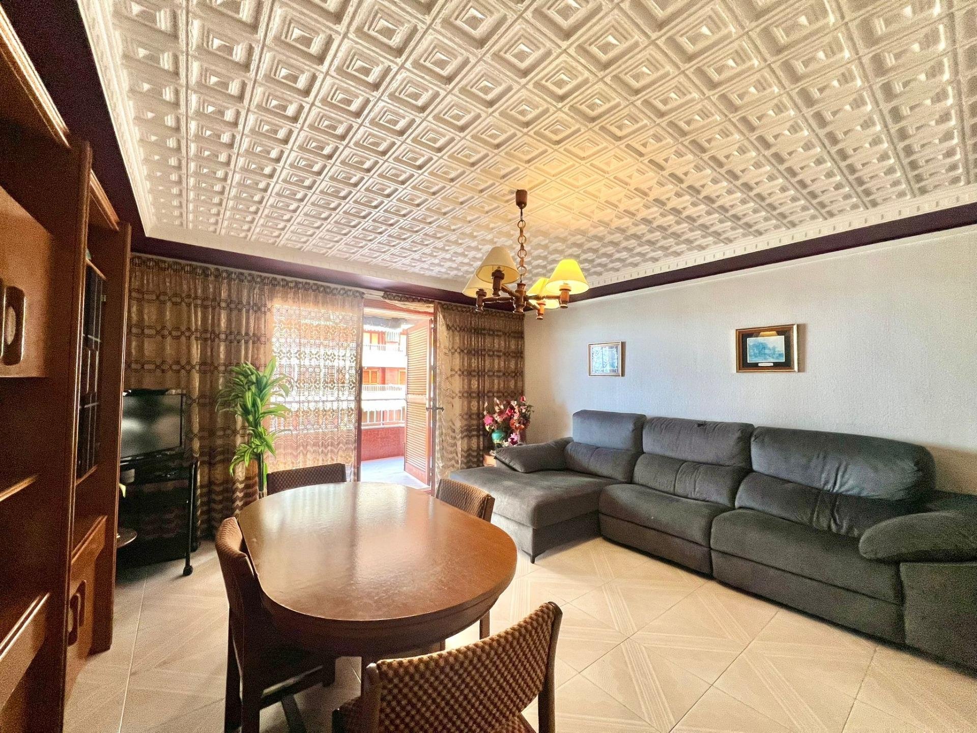 Appartamento a Torrevieja, Alicante, Spagna 3 camere da letto, 90 mq. N° 166014