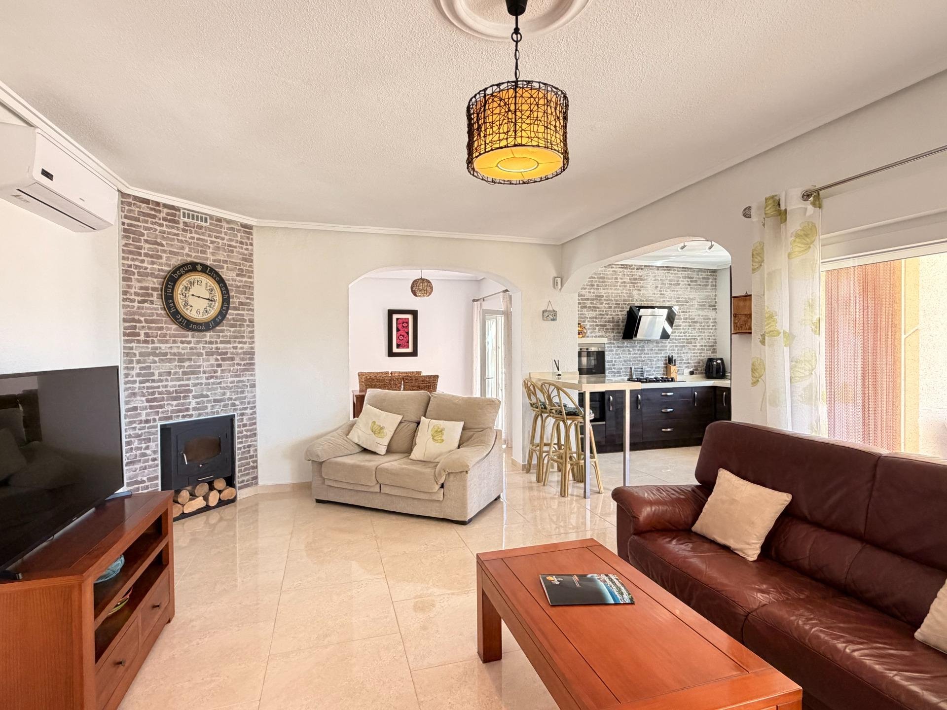 Huvila Ciudad Quesada, Alicante, Espanja 5 makuuhuonetta, 246.1 m2 No. 166015