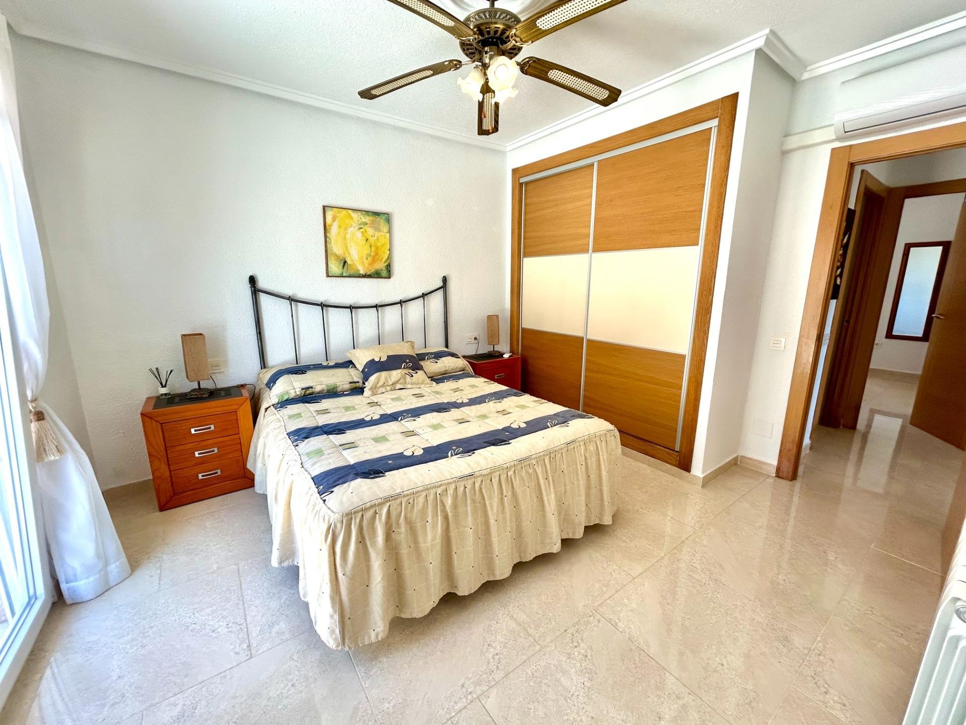 Huvila Ciudad Quesada, Alicante, Espanja 5 makuuhuonetta, 246.1 m2 No. 166015