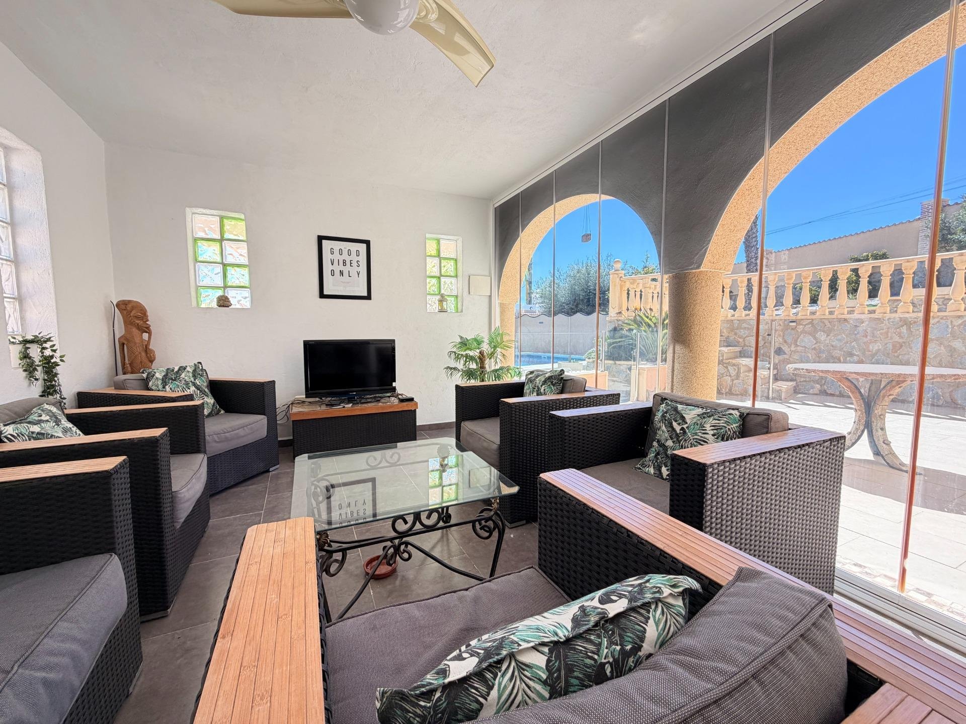 Huvila Ciudad Quesada, Alicante, Espanja 5 makuuhuonetta, 246.1 m2 No. 166015