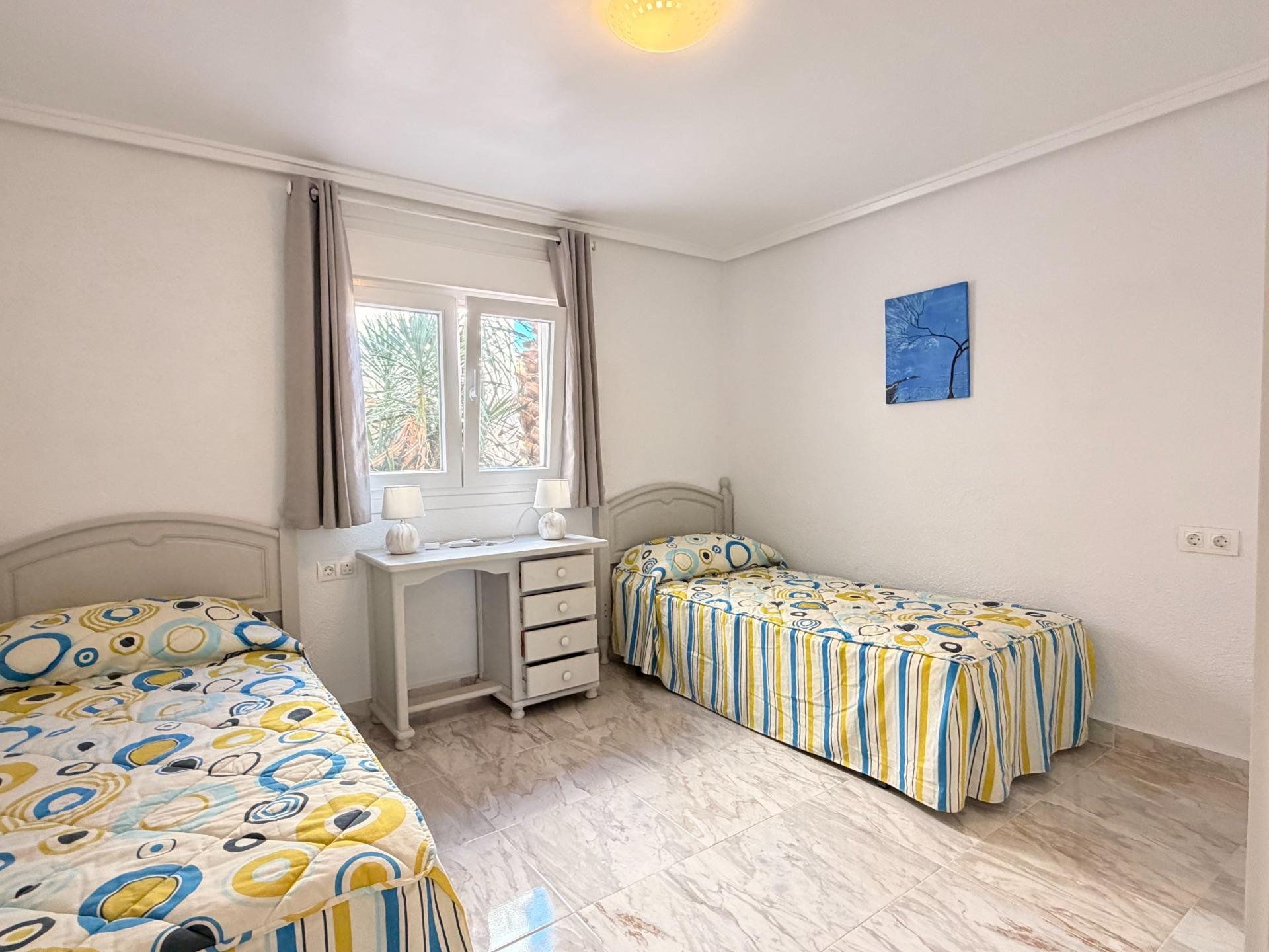 Huvila Ciudad Quesada, Alicante, Espanja 5 makuuhuonetta, 246.1 m2 No. 166015