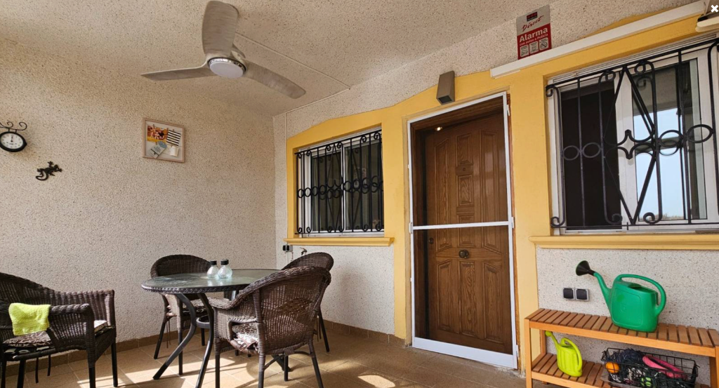 Apartment à Punta Prima, Alicante, Espagne 2 chambres, 65 m2 No. 183594