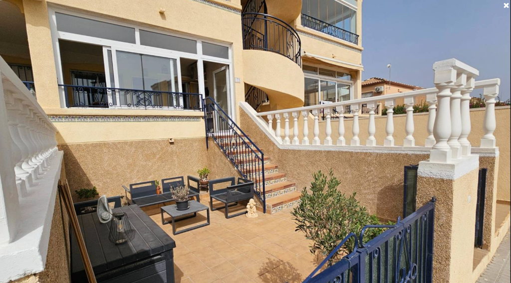 Apartment à Punta Prima, Alicante, Espagne 2 chambres, 65 m2 No. 183594
