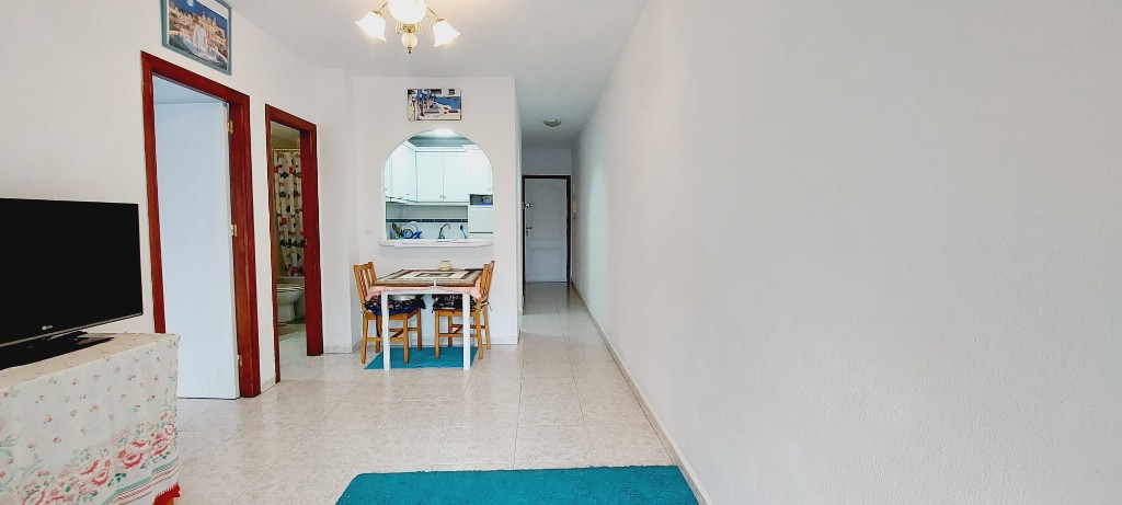 Apartment in Torrevieja, Alicante, Spain 2 bedrooms, 61 sq.m. No. 183592