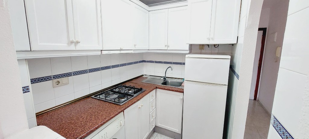 Apartment in Torrevieja, Alicante, Spain 2 bedrooms, 61 sq.m. No. 183592