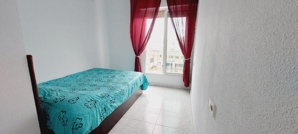 Apartment in Torrevieja, Alicante, Spain 2 bedrooms, 61 sq.m. No. 183592