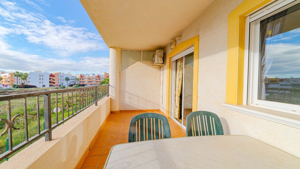 Apartment à Alicante, Espagne 2 chambres, 61 m2 No. 183595