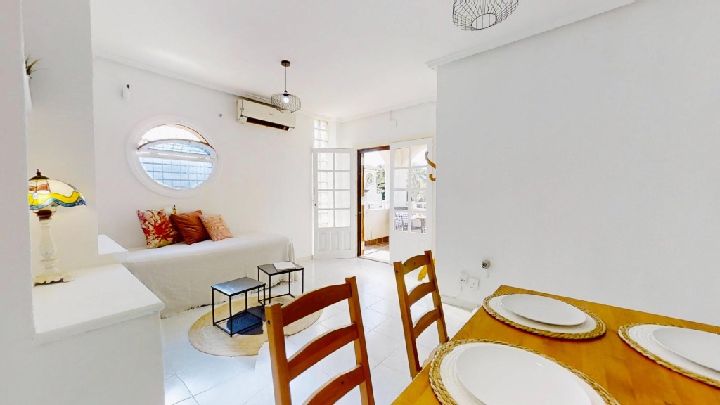 Apartamento en Punta Prima, Alicante, España 2 dormitorios, 64 m2 No. 183596