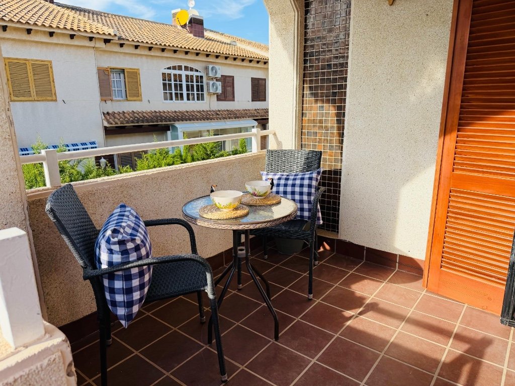 Apartamento en Punta Prima, Alicante, España 2 dormitorios, 64 m2 No. 183596