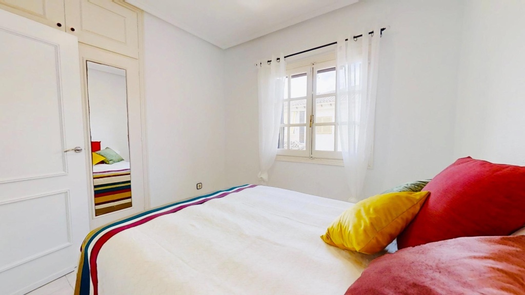 Apartamento en Punta Prima, Alicante, España 2 dormitorios, 64 m2 No. 183596