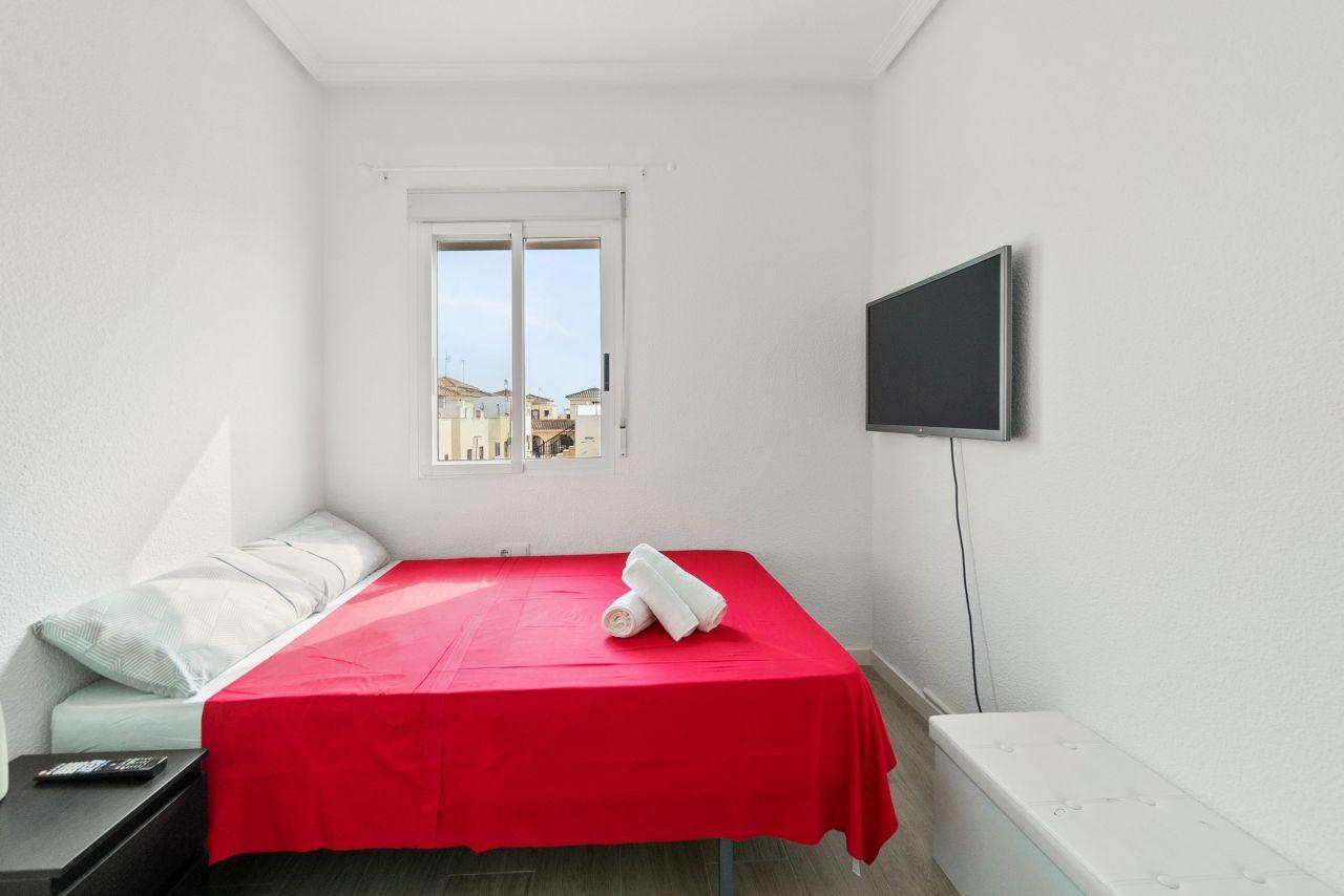 House à Punta Prima, Alicante, Espagne 3 chambres, 98 m2 No. 156067
