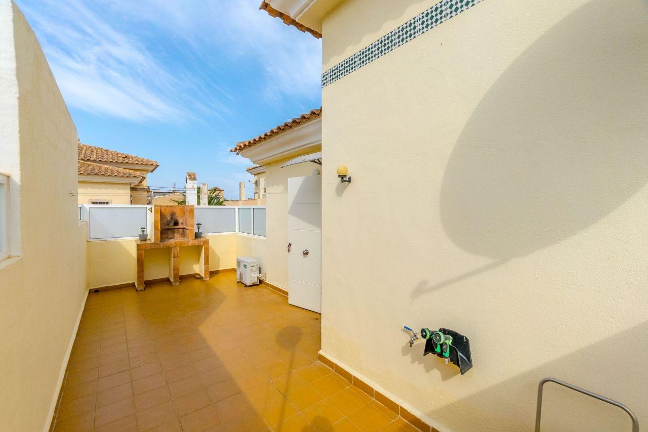 House à Punta Prima, Alicante, Espagne 3 chambres, 98 m2 No. 156067