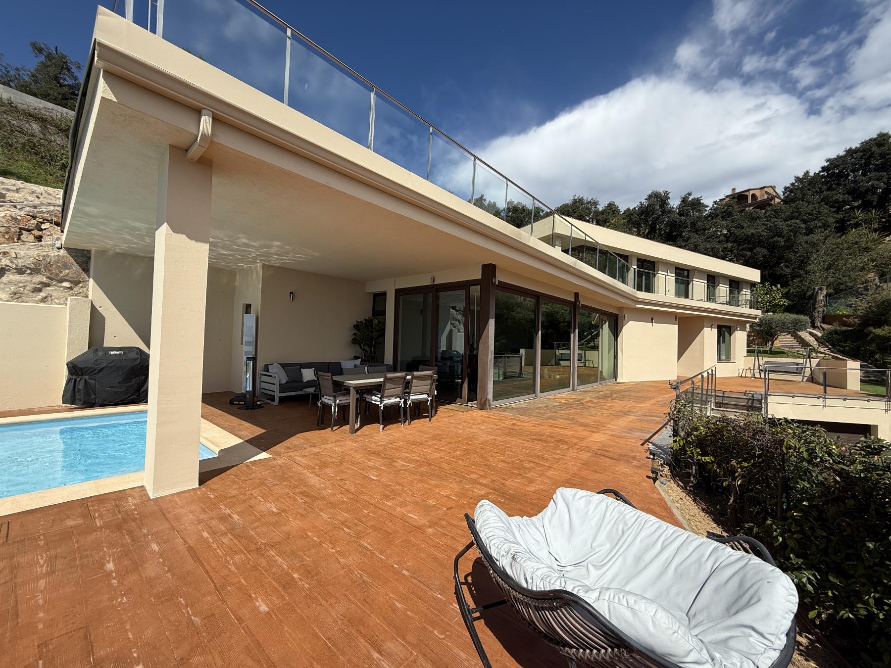Villa in Castell d'Aro, Girona, Spanien 5 Schlafzimmer, 640 m2 Nr. 156054