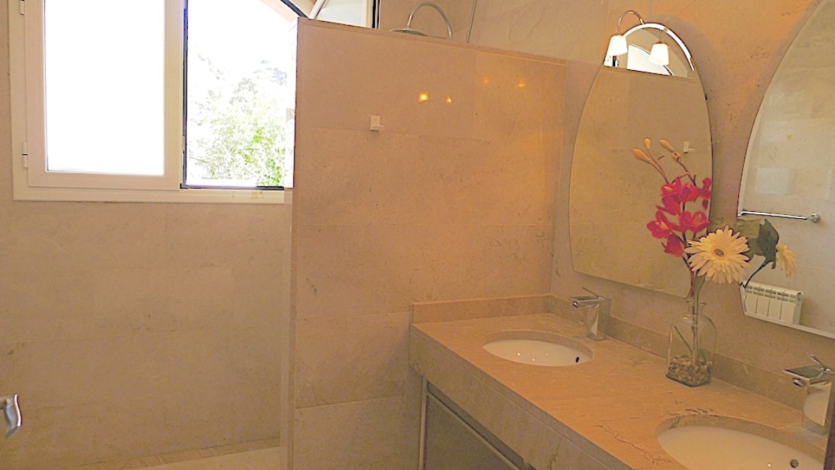 Hus i Platja D'aro, Girona, Spanien 6 sovrum, 417 kvm. Nr. 156053