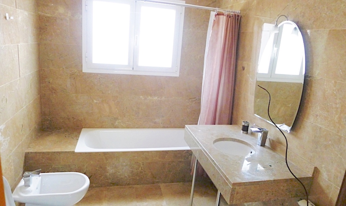 Hus i Platja D'aro, Girona, Spanien 6 sovrum, 417 kvm. Nr. 156053