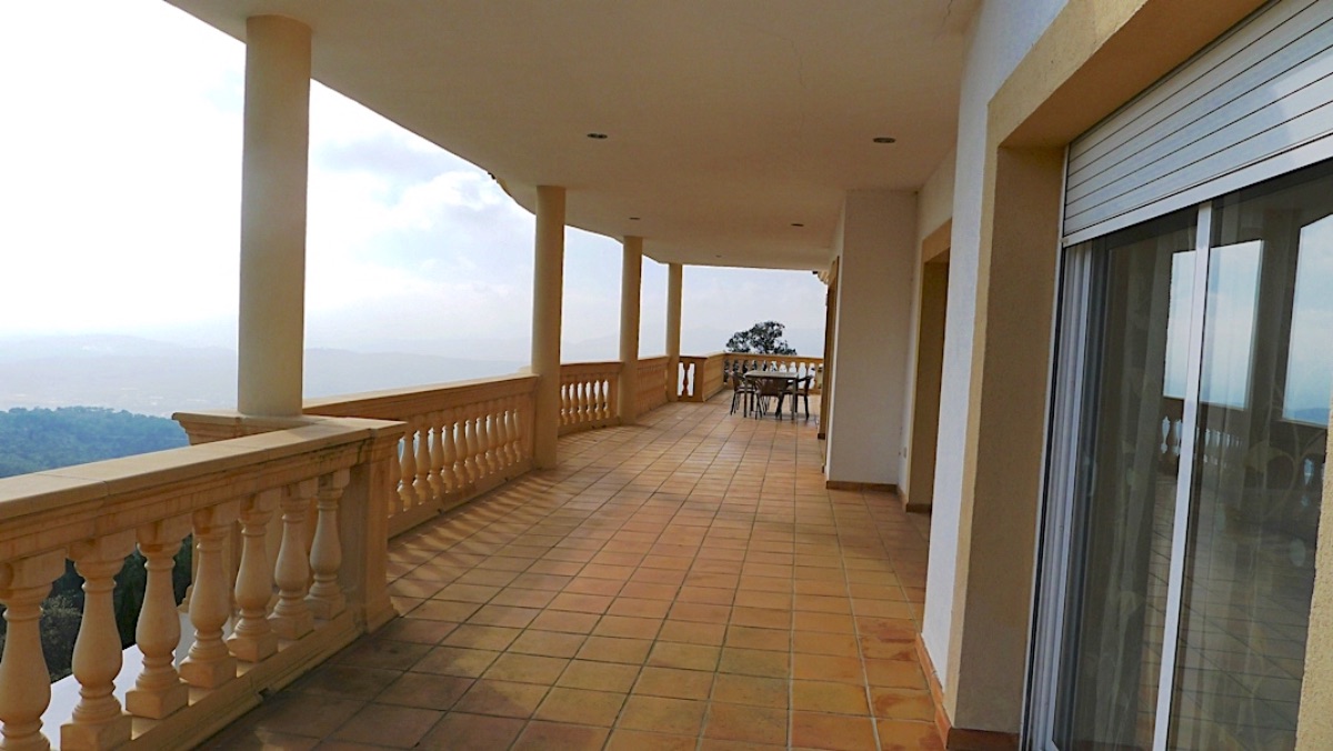 Hus i Platja D'aro, Girona, Spanien 6 sovrum, 417 kvm. Nr. 156053