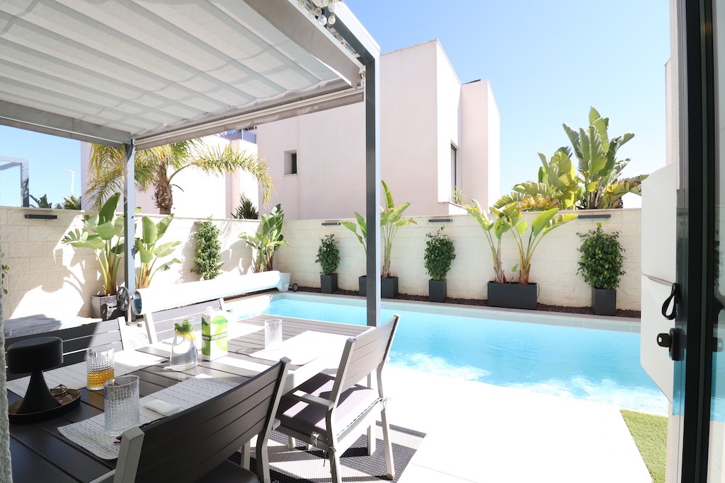 Villa in Ciudad Quesada, Alicante, Spanien 2 Schlafzimmer, 94 m2 Nr. 145231