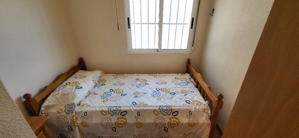 Lägenhet i Torrevieja, Alicante, Spanien 3 sovrum, 70 kvm. Nr. 145230