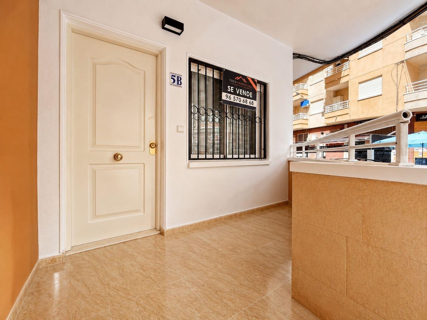 Zemes gabals Torrevieja, Alicante, Spānijā 2 istabas, 83 m2 Nr. 195633