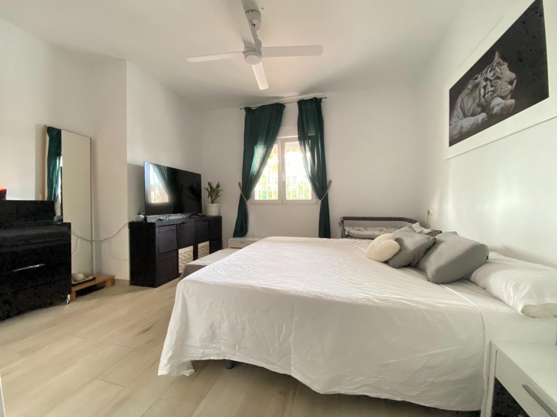 Appartamento a Torrevieja, Alicante, Spagna 3 camere da letto, 130 mq. N° 195636